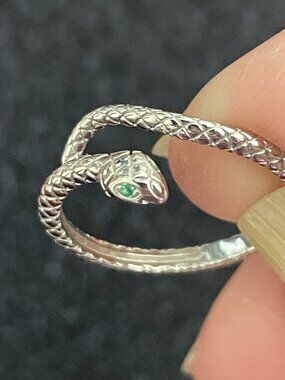 Stirling Silver Snake Ring textured band with small green stone eye